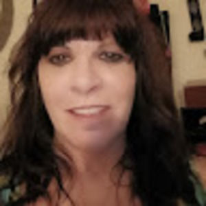 Meet your Posher, Cynthia